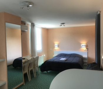 room for 6 in Sisteron